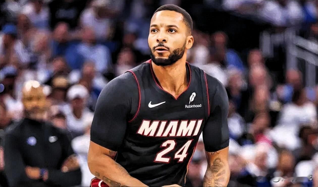 快船弃将鲍威尔真敢说啊！一点不怕得罪好哥们哈登。近日，热火当家球星鲍尔在一