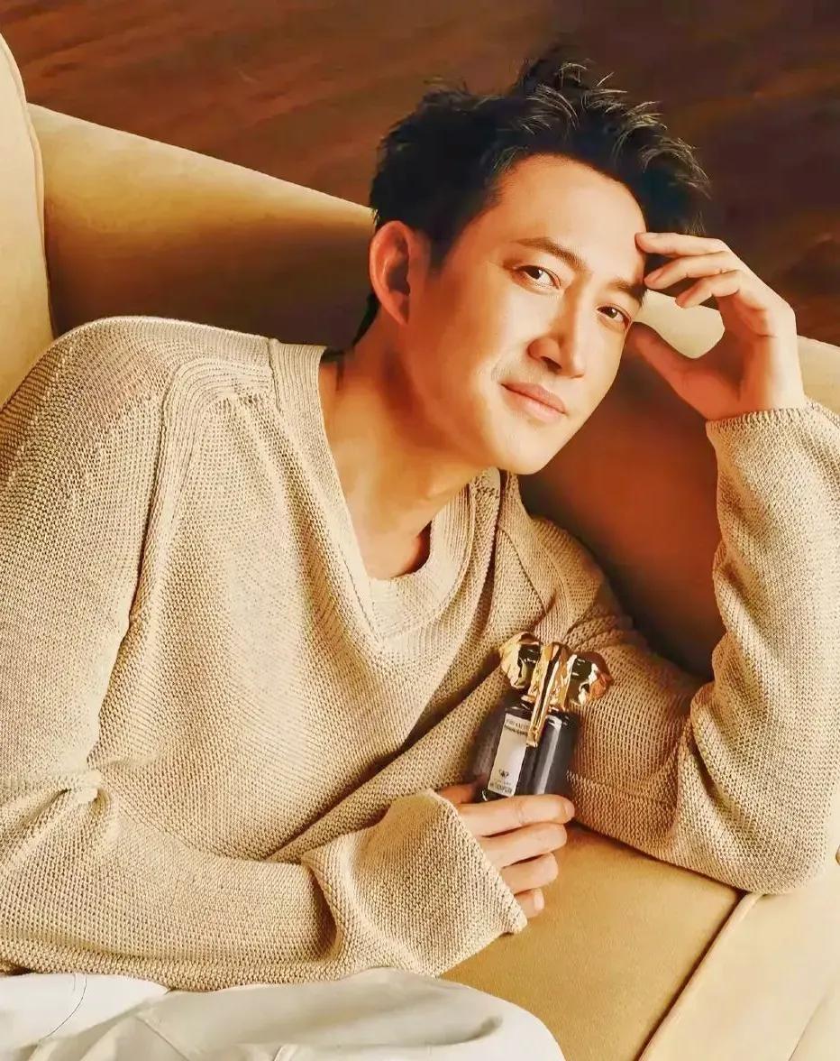 王阳曾一度处于不温不火的状态，甚至因一些角色表现引发争议。但如今，他成功实现了口