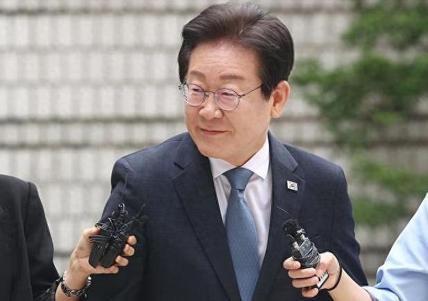 8月28日下午，韩国总统秘书室长姜勋植正式确认了消息，那就是韩国已经事前知道了金