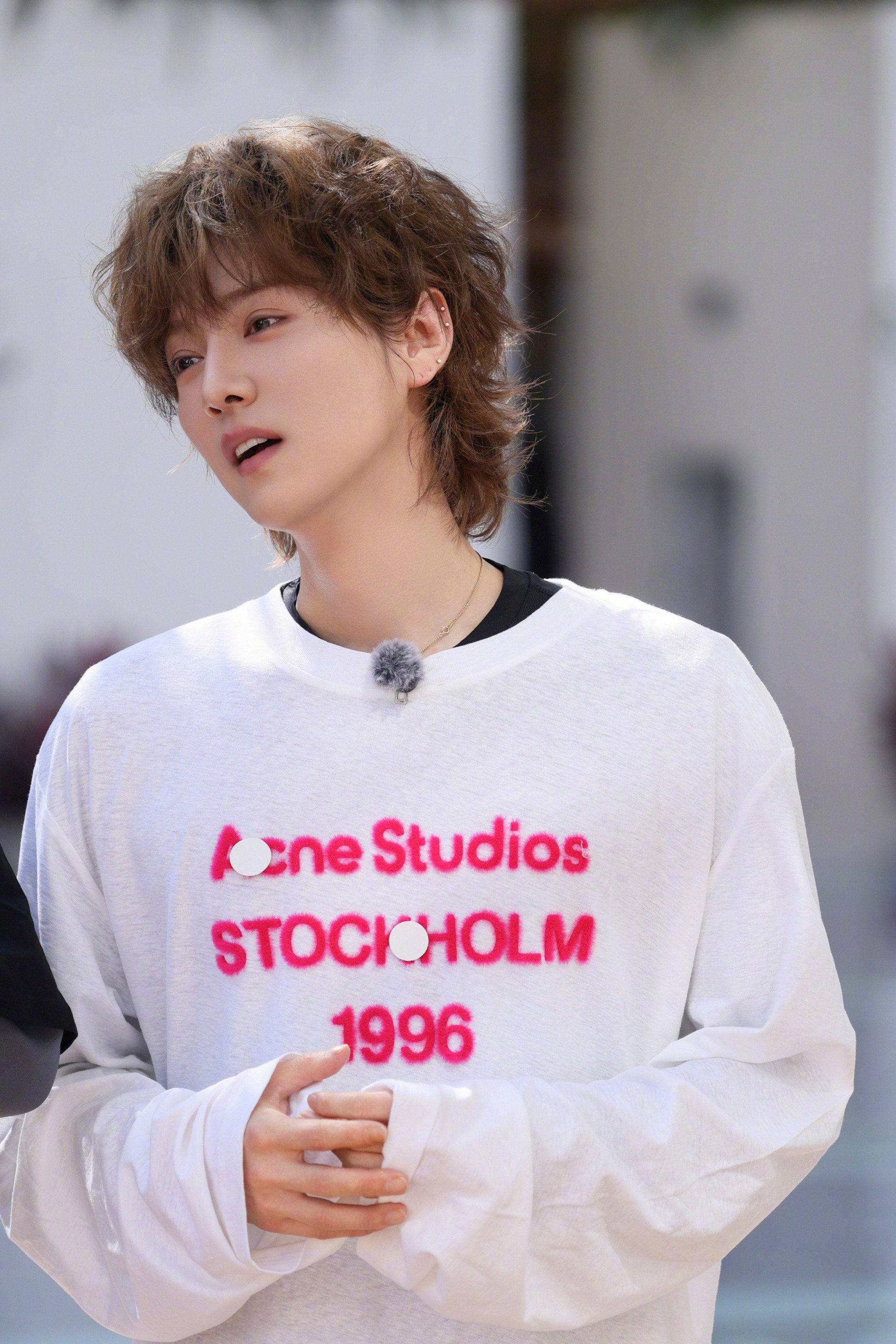 1.鹿晗全面复工之后，原先掉的资源也开始逐步回到自己手里。2.王安宇跟朴宝剑在高