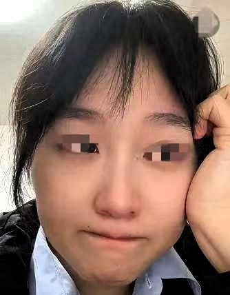 广州一名女子坚持6年在信用卡还款日当天按时还款，从未出现过拖欠情况，却在查询账单