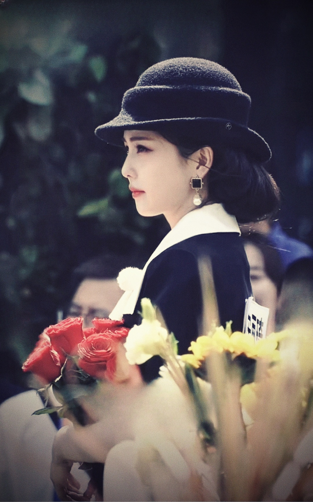 喜欢白鹿这两张照片，白鹿奔跑吧路透这两张图真的是太美了，像画报里走出来的民国美人