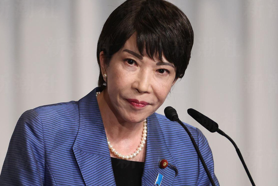 高市早苗向日本老百姓“诉苦”，说自己身为女性首相，每天洗澡、做早餐、洗碗、化妆，比男性首相要多花三四
