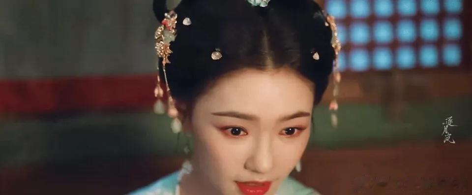 网传网络剧《咸鱼飞升》女主角已从代露娃更换为林允，消息一出便迅速在网上发酵，引发