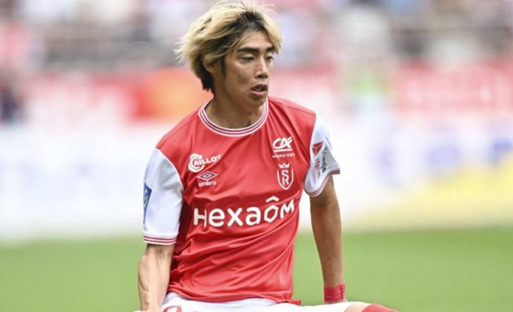 伊东纯也传球，<em>中村敬斗</em>破门，日本组合闪耀法甲。巴黎1-1战平兰斯，巴黎全是天残脚