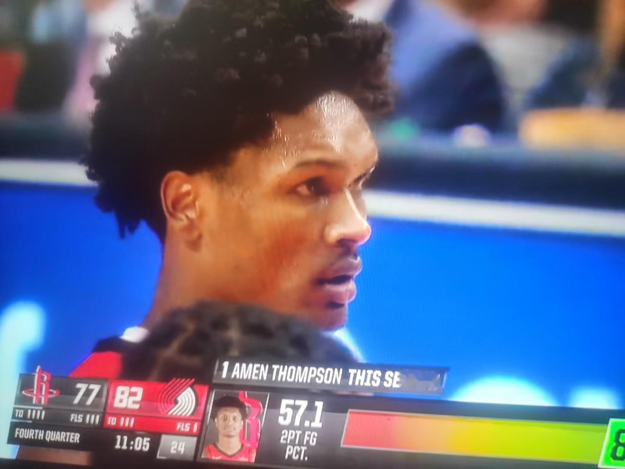 阿门被逼得灵魂出窍了102-103，火箭客场不敌开拓者。杜兰