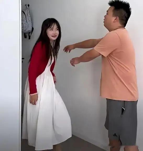 湖南32岁男子被催婚花1500租女友回家，租期一到女生反倒不想走了每逢佳节回家