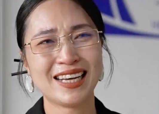 我想替被救者孙女士说几句话郑志军冒死救人，却默默离去，这是大爱。孙女