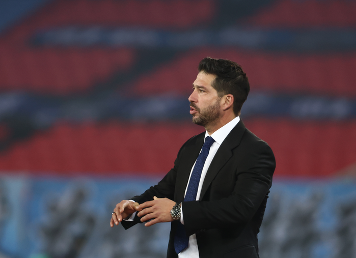 三镇主帅: 我们上半场防守端出现很多失误, 为此付出了代价