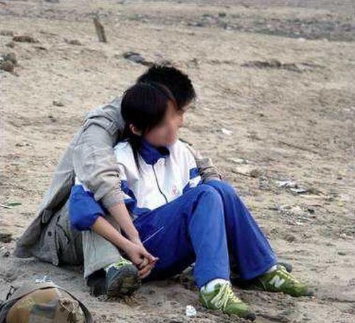 新疆，15岁女孩开学体检被检查发现怀孕12周，医院随即报警，警方查明系其与21岁