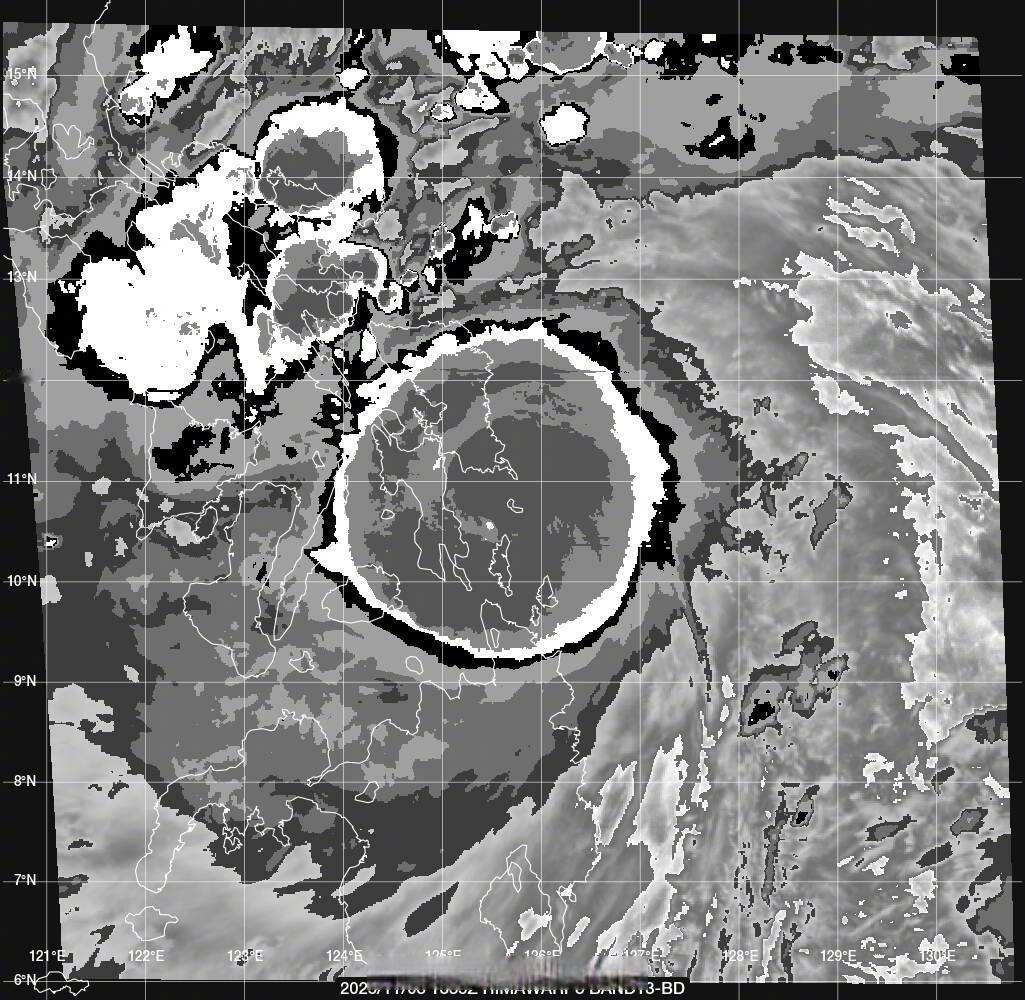 台风海鸥，酷似12年前的台风海燕（无眼版）。同样是11月上旬，同样是高速冲向菲律