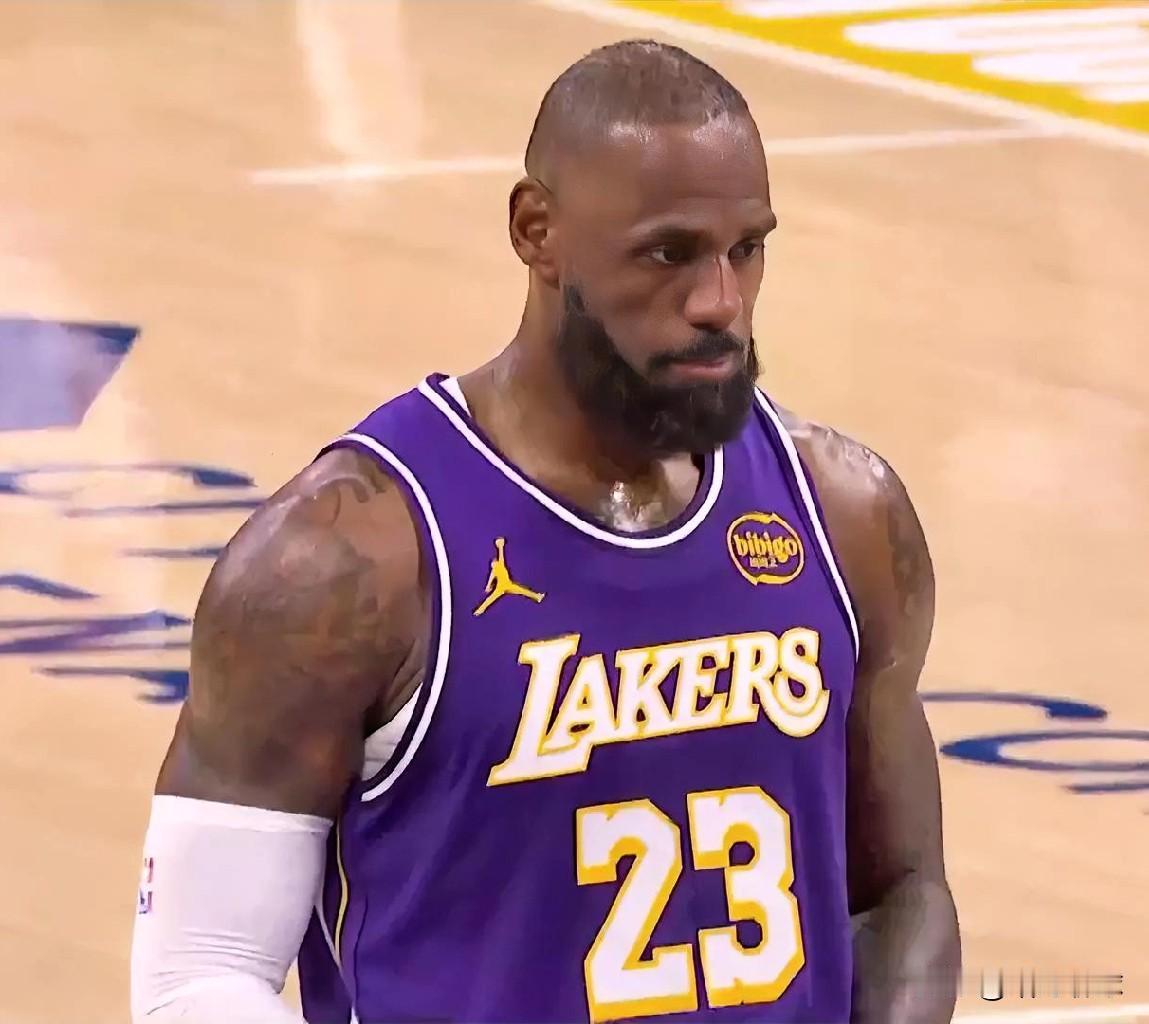 湖人接下来的6个客场来个4胜2负应该问题不大吧！！！1.25：对阵独行侠（19