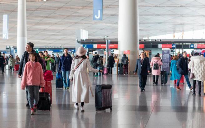 能想到，2026年的春天，航空业会被一桶油逼到生死边缘。现在的国际油价已