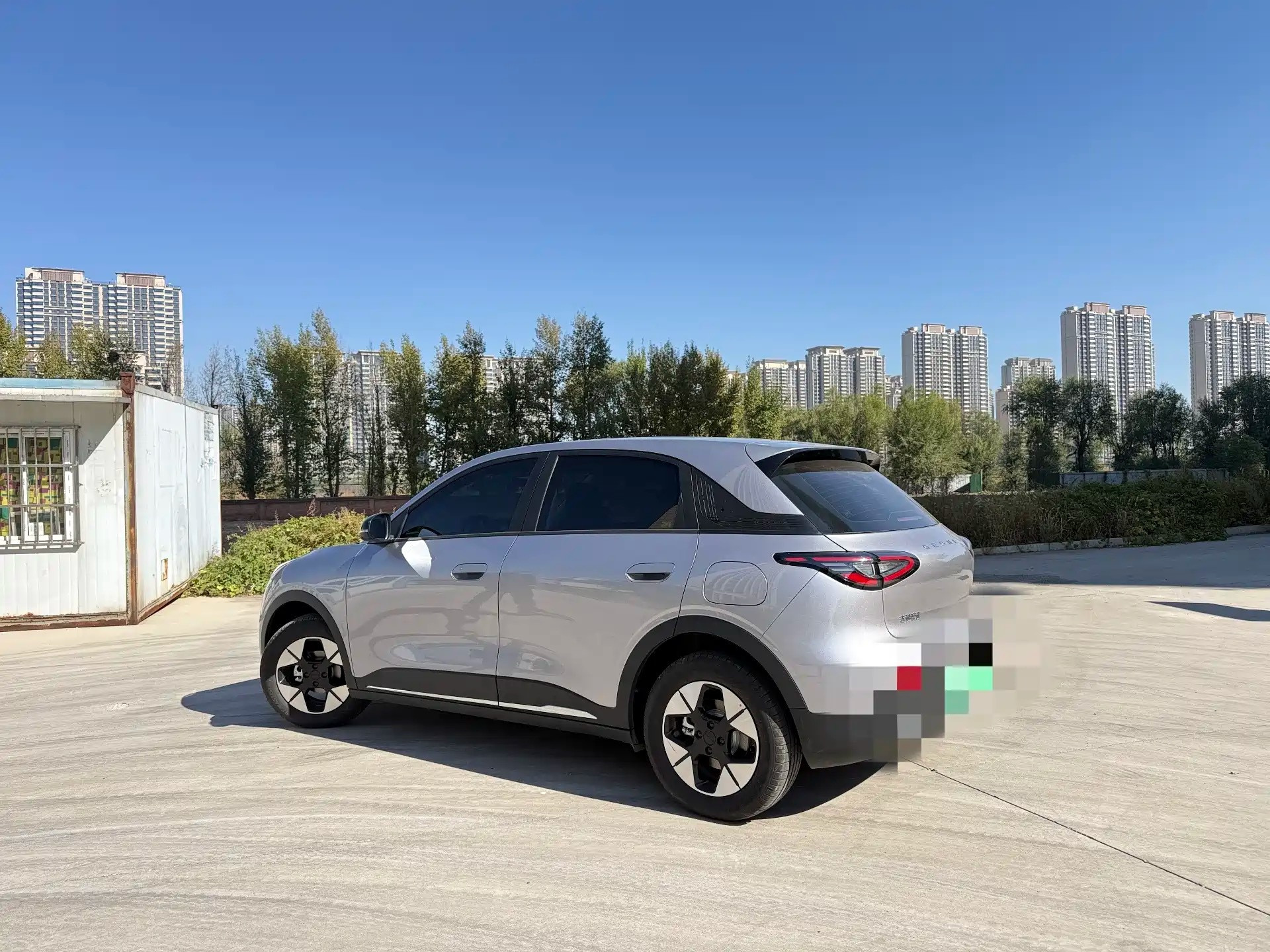 最近刷到很多人聊吉利星愿，6万多起的定价直接引爆了入门代步市场，我的观点一直没变：它最厉害的地方，是