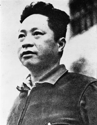广州起义前，时任广州市公安局局长的朱日晖对张发奎说：“叶挺现在已经到广州了，是不