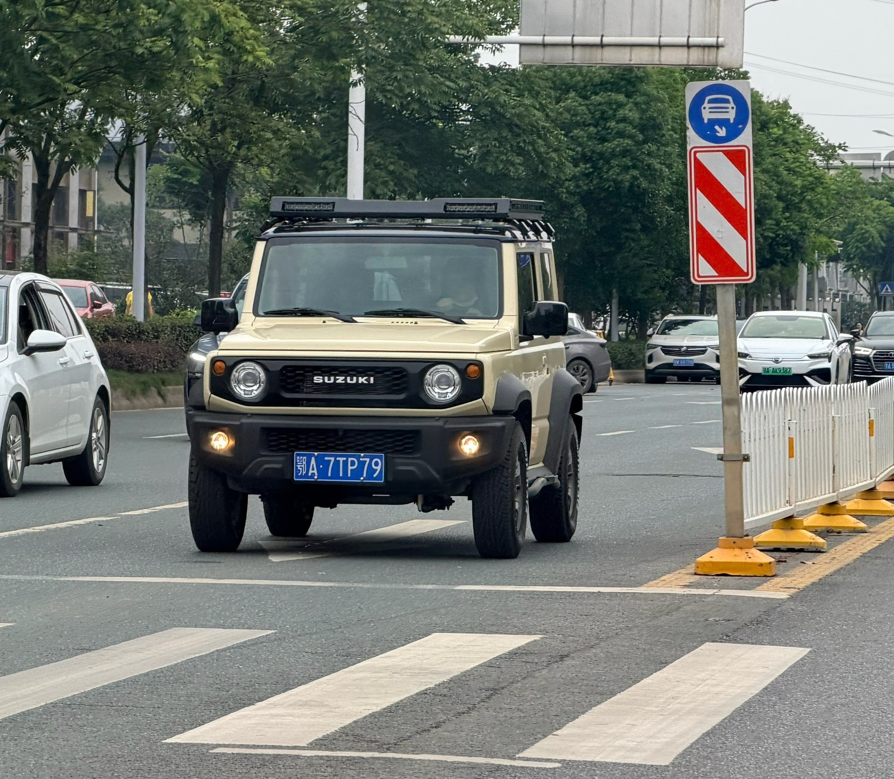 我的粉丝里面，有没有撼路者7月一起出去自驾游，想组个队私信我一下