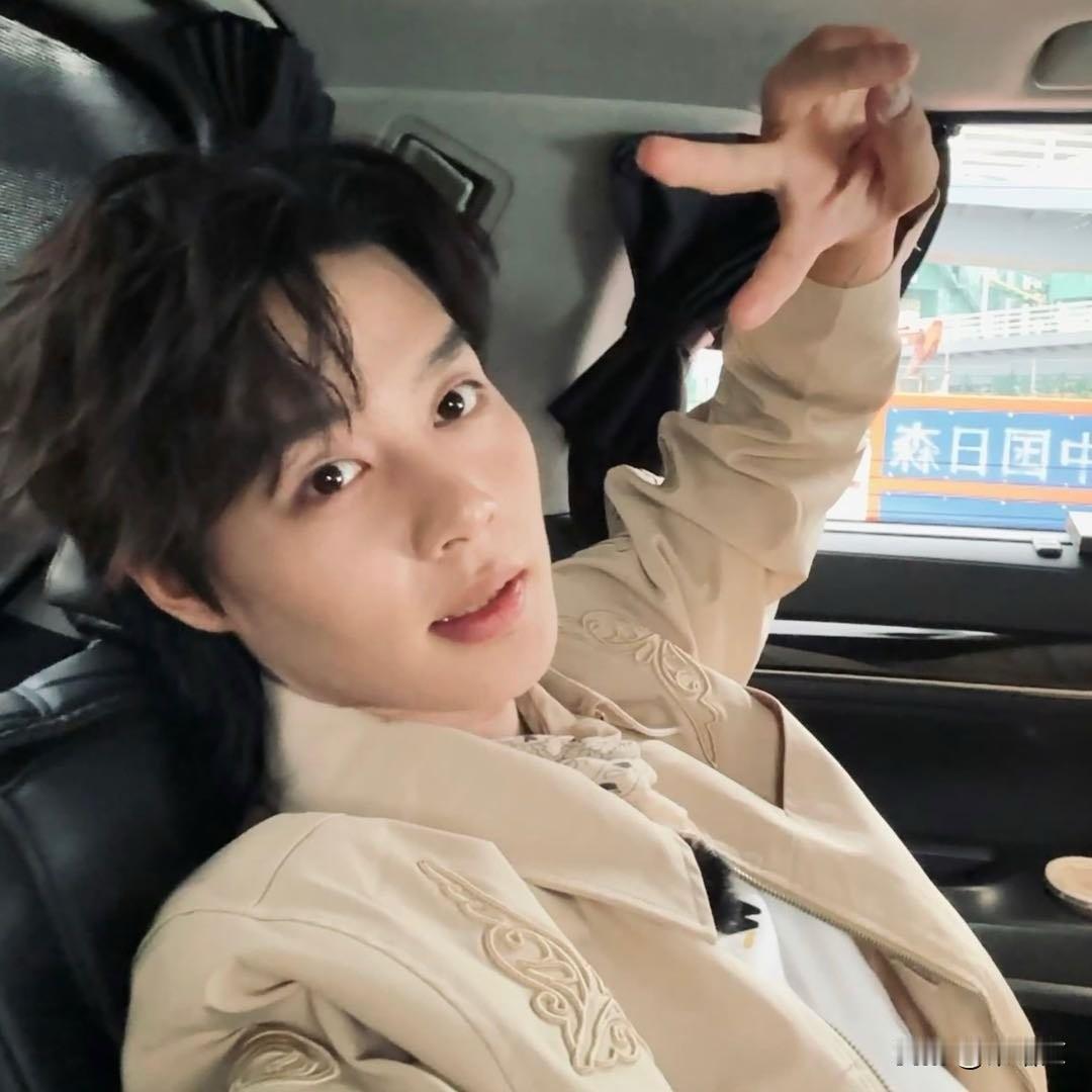 短剧一哥柯淳被长剧退货？资方硬塞遭抵制，开机推迟争议炸锅谁能想到短剧圈的顶