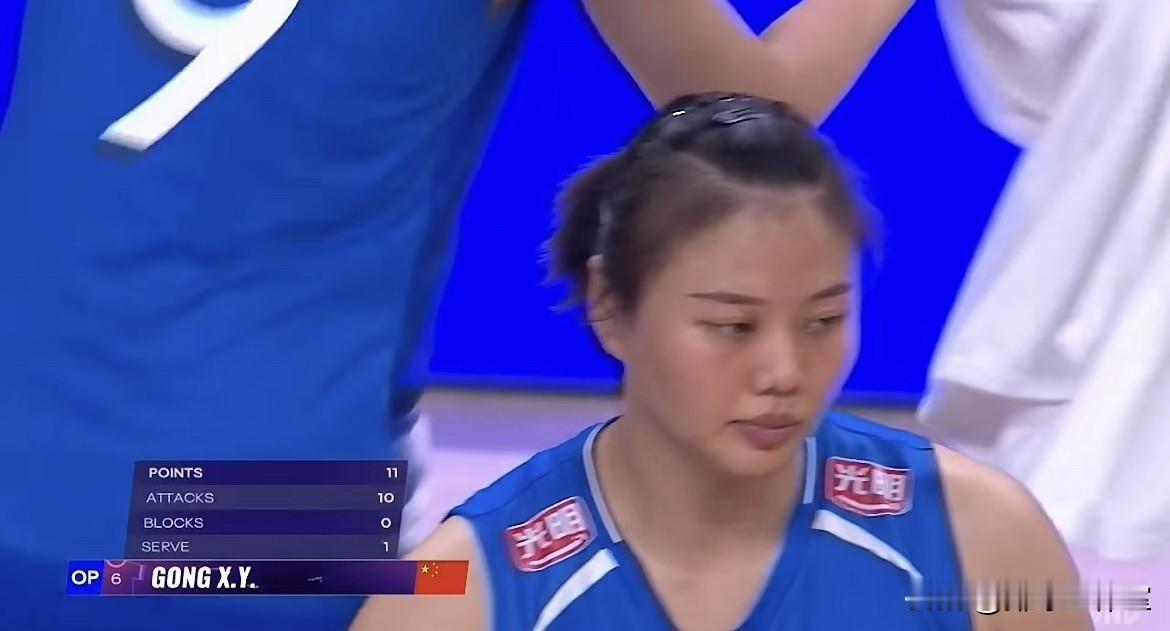龚翔宇撑住了女排的门面不是小宇完了就。咱就说中国女排是没有人了吗？主攻朱