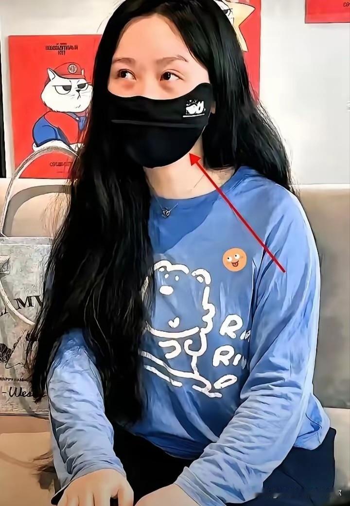 北京养狗的李女士，我有点看不懂了你的狗被毒死了，我理解你难过。但事情闹到今