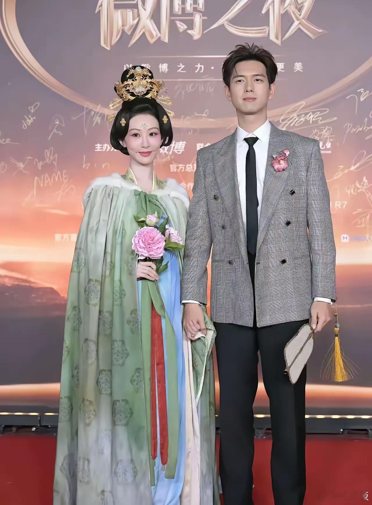 我滴个神呐，李现还是那个李现，但是杨紫就已经不是那个杨紫了。​​​