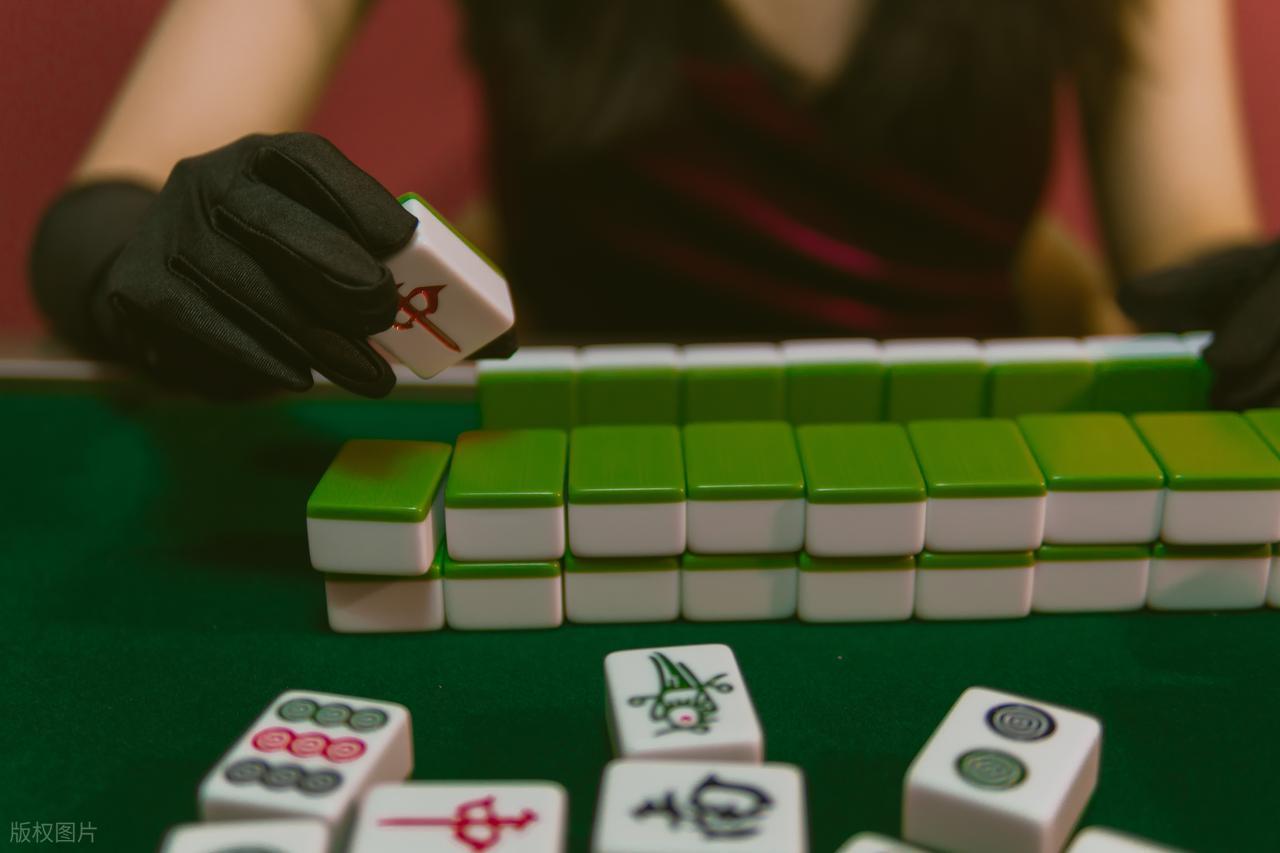 不知道大家有没有发现，现在农村里有些女人，既不去工厂打工，也不下地干活，更没见正