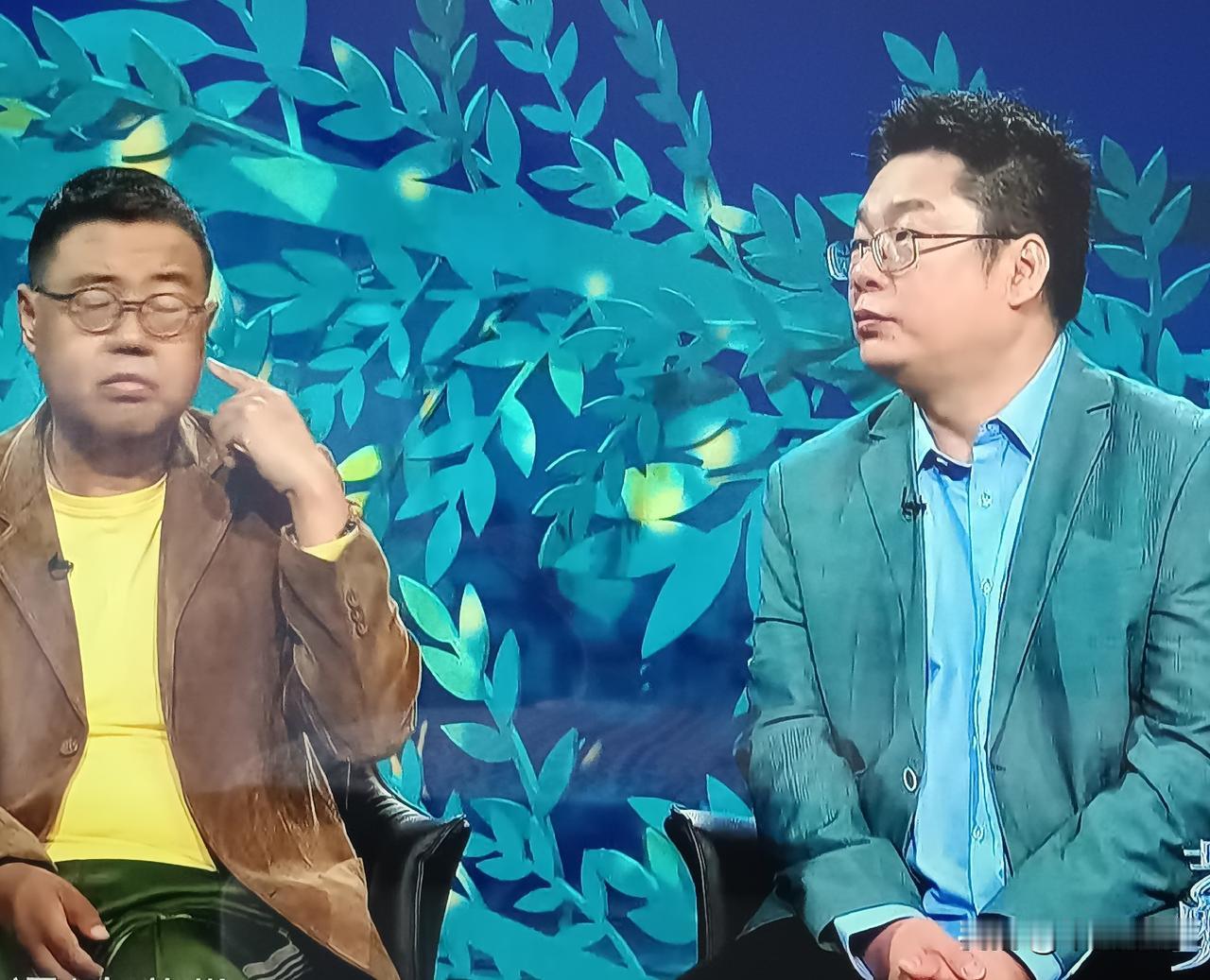 我认为差不多。原因是收入增长和消费支出差不多。压力未增，只因天平未倾十年来收入
