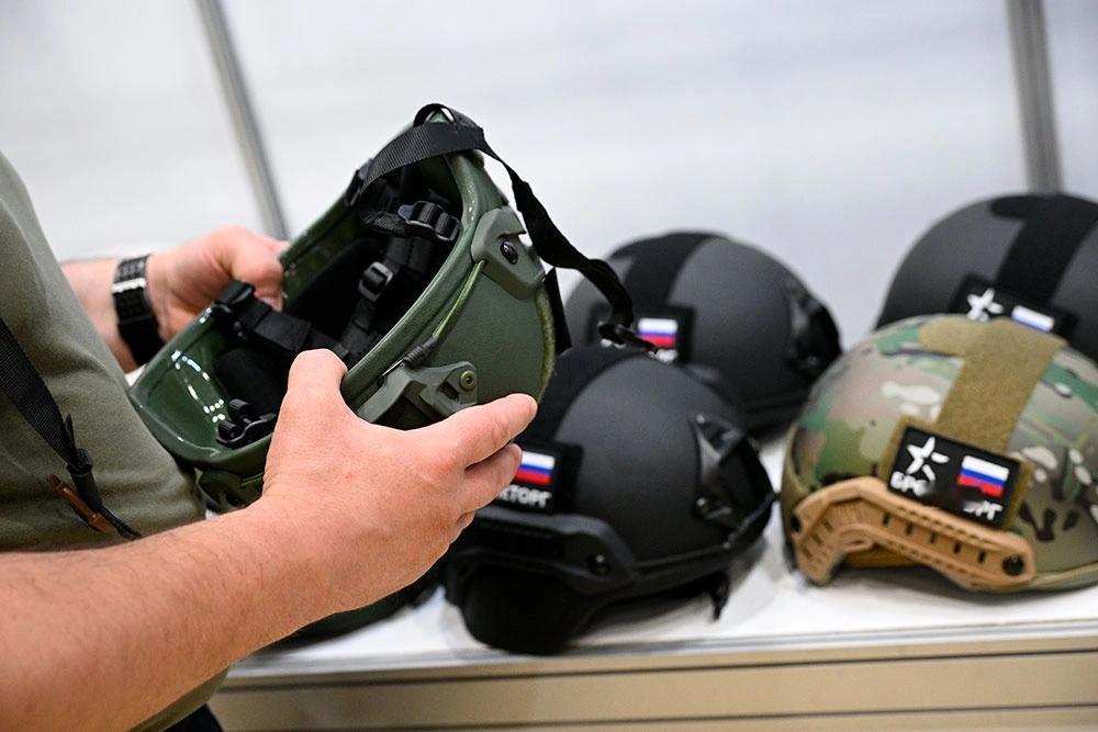 福布斯：俄罗斯正在为军用头盔的革命做准备据《福布斯》报道，俄罗斯正准备革新新