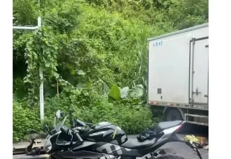 救命！楼下大爷突然找到我，说急用钱要3800出一辆雅马哈巧格i踏板车！我本来就想
