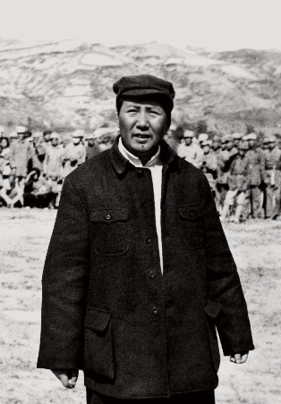 1959年，毛主席听闻堂弟被划为“富农”，当他回到韶山老家时，当地干部还不想让堂