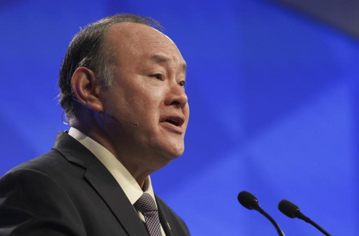 菲律宾防长特奥多罗最近抛出一番争议言论：谁在南海问题上“偏袒”中国，谁就应该辞职
