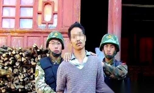 云南农民邵宗其，决定在除夕夜动手。他撞见老婆跟村里三个男人不清不楚，去讨个说法