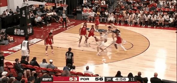 渐入佳境，杨瀚森获官方盛赞的同时也暴露了一个问题！NBA夏季联赛，开拓者10