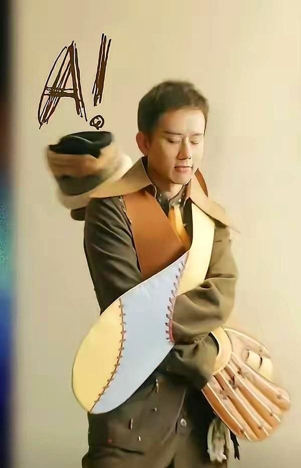 哪怕全网都在笑他土，张杰硬是顶着寸头套上复古军装，把芭莎男士闭年封面砸出满屏荷尔