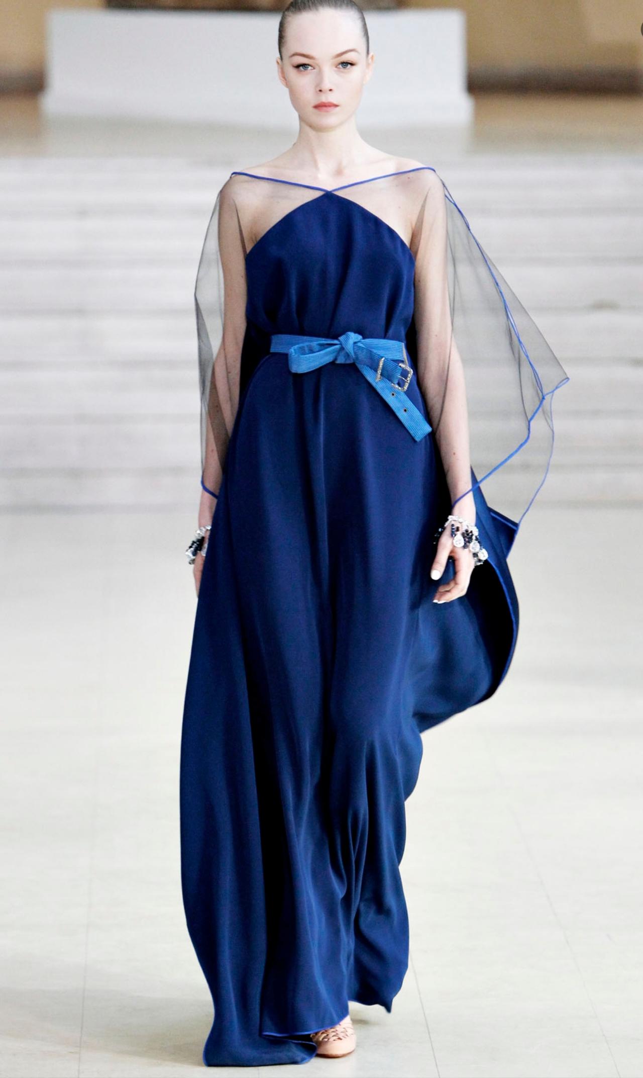 秀场回顾|AlexisMabille2011春夏高定系列本季的灵感源自巴