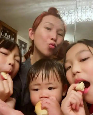 49岁蔡少芬香港83㎡豪宅曝光：全屋极致收纳，一家五口挤小家竟如此幸福