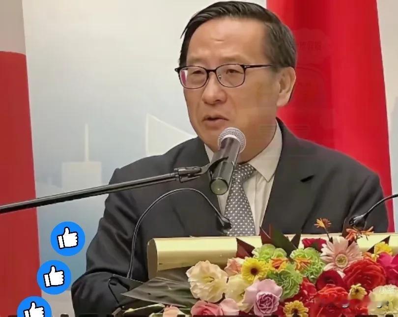 好家伙直接掀桌子了一句“我祖先修长城的时候，你祖先可能还在被链子锁着当奴隶”