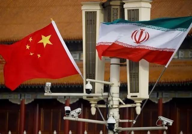在伊朗扶不起来的时候，中国选择了埃及作为突破口。跟伊朗比，中国为什么选了埃及？其