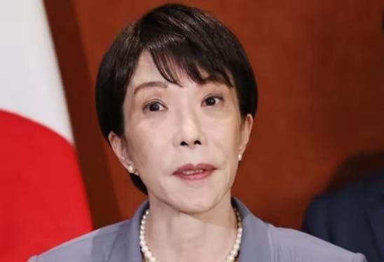 长脸驴长脸了，跑去G7去告状，告完状转身去求G6要稀土。当时有多狂，现在就有多