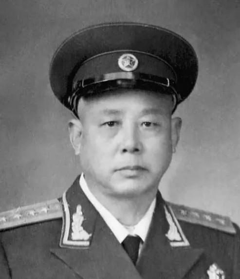1958年，李德才拜会毛主席，他突然说道：“主席，这些年你吃了不少好东西吧，都胖