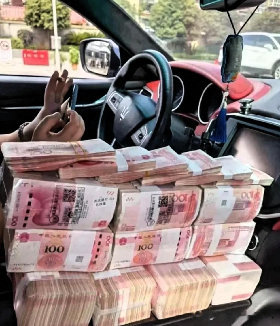 看到“40万就能不上班”这个论调，我第一反应是笑了，随后又觉得一阵悲凉。这逻
