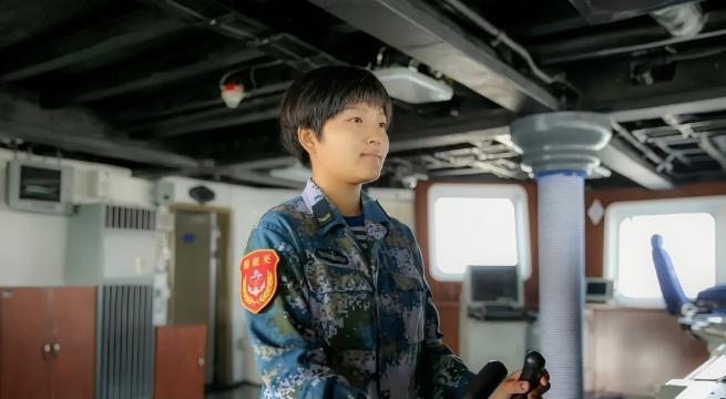 00后狠人王心仪！2018年高考考了707分被北京大学录取，却在大二时果断暂放弃