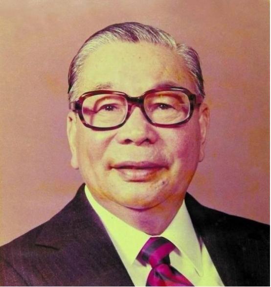 1987年8月，蒋经国的私人医生程寿山为蒋经国量血压，量完后吓了一跳，蒋经国的血