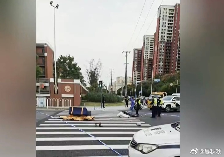 你以为你逃得掉？老百姓都看着呢，你以为你逃得掉？去年深秋，上海发生了一起交通惨案