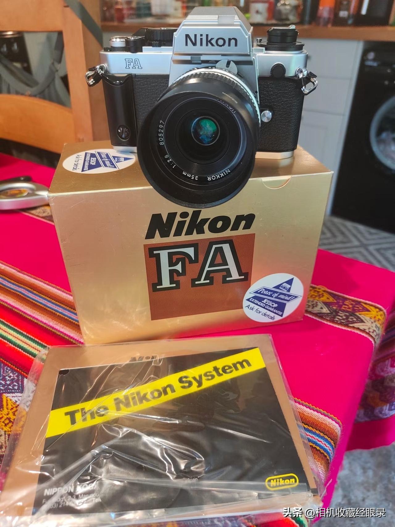 一台基本全新的NikonFA单反相机。图中这台NikonFA单反是一位爱