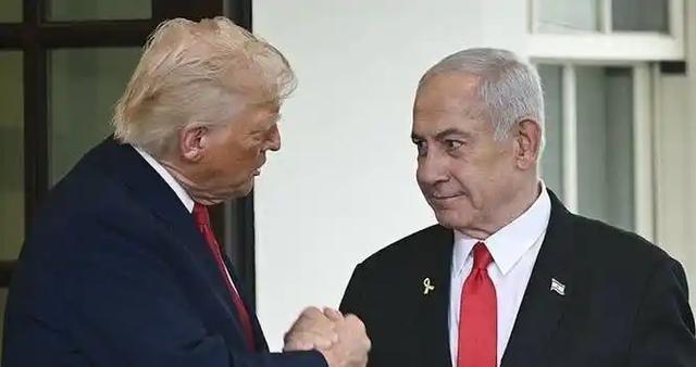 特朗普现在最恨谁？如果你的答案还是伊朗最高领袖哈梅内伊，那说明你根本没看懂。真正