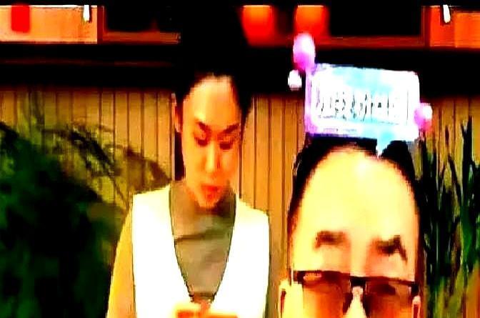 杨议直播里那声“小纲子”一喊，整个相声圈的茶都凉了半截。他掰着手指头细数当年：