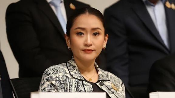 泰国终于反击了，他信亲自出面表态与洪森恩断义绝，转头又给中国送了一份“大礼”，这