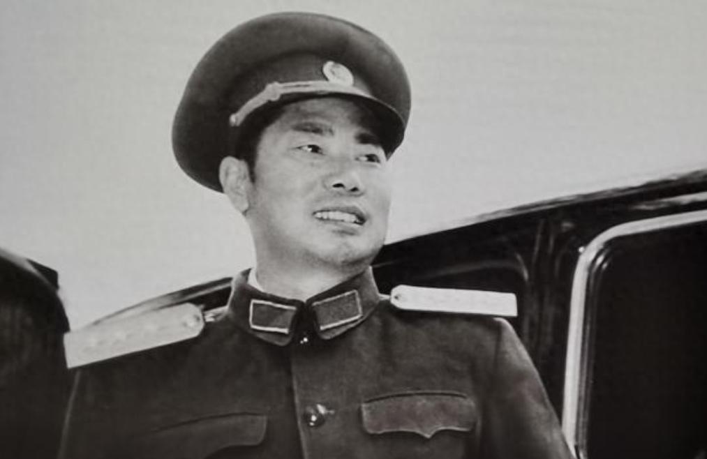 华北战局难以突破，杨得志回忆部队士兵埋怨为何总是与敌人硬碰硬？1947年初春，
