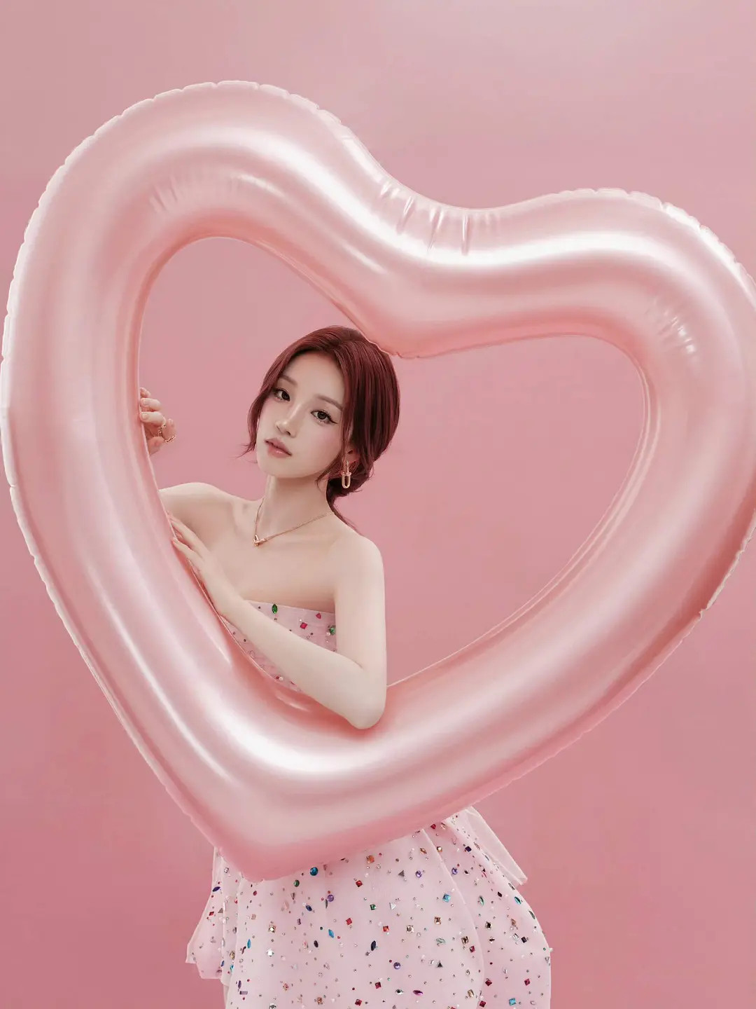 宋雨琦跑男常驻被韩国公司搅黄，常驻变飞行，粉丝怒了！