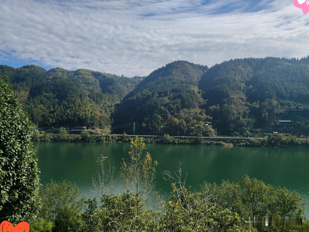 一个特扎心的事实：人要是五六十岁了还一点积蓄没有，晚年指定过得憋屈！这可不